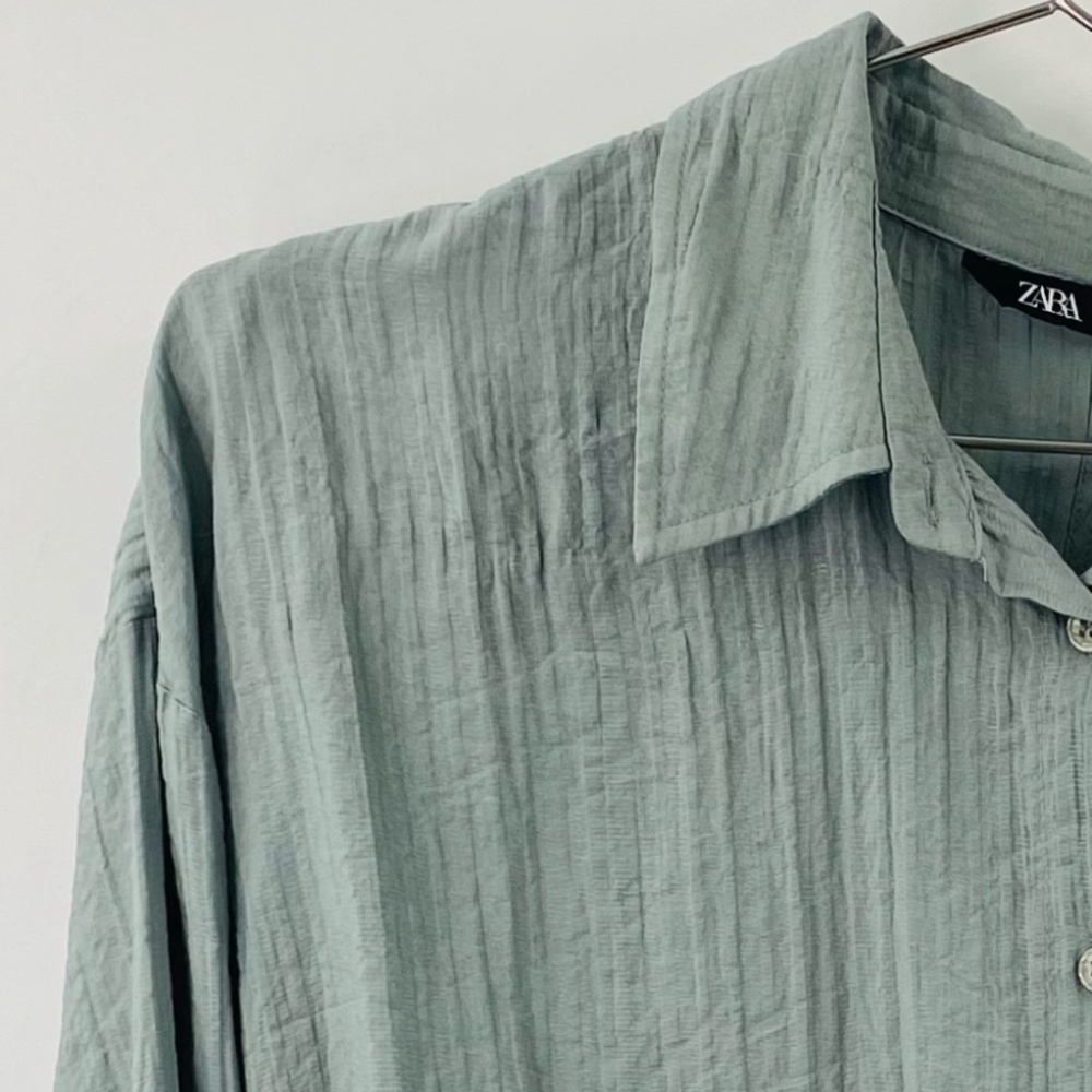 Zara Long Sleeve Split Back Button Down Size Medium - Picture 2 of 4